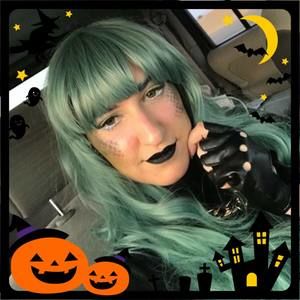 Meet your Posher, Zoe